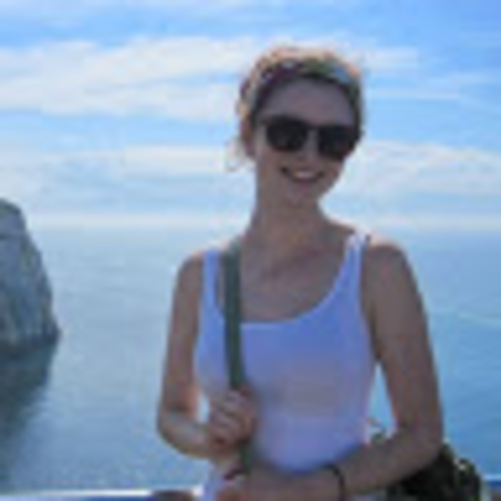 Meet your Posher, Claire